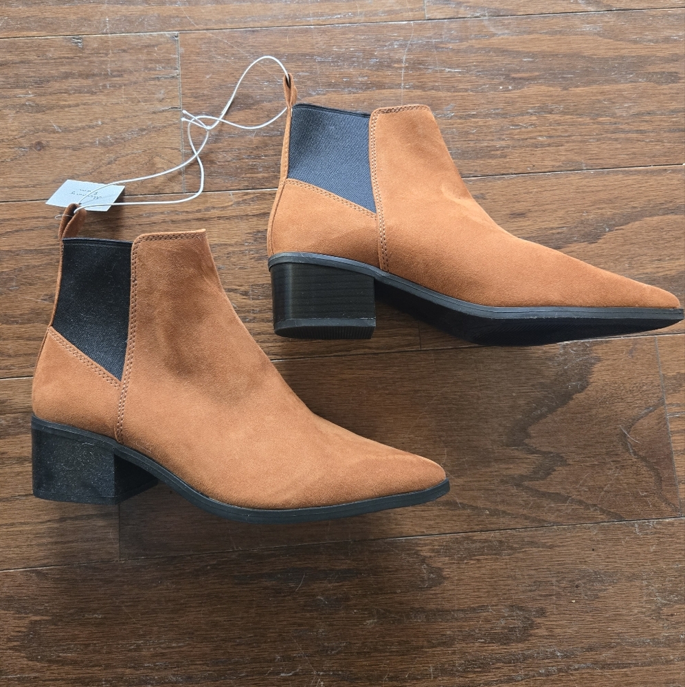 Women's Tan and Black Ankle Boots
